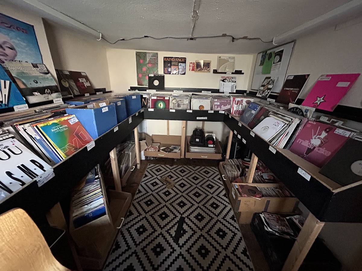 Roots & Grooves Cafe-3